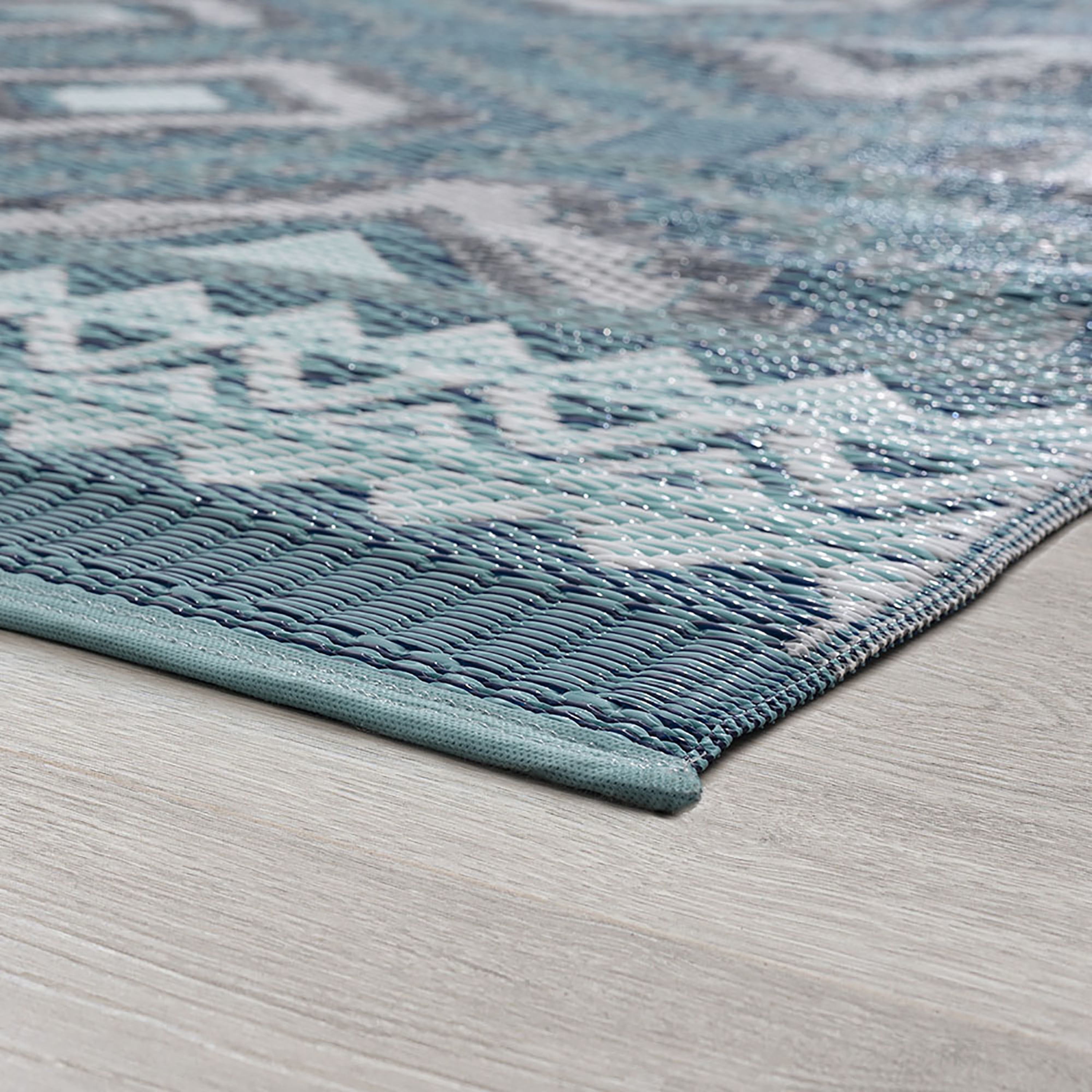 9x12 Reversible Aqua and Cream Polypropylene Outdoor Geometric Area Rug