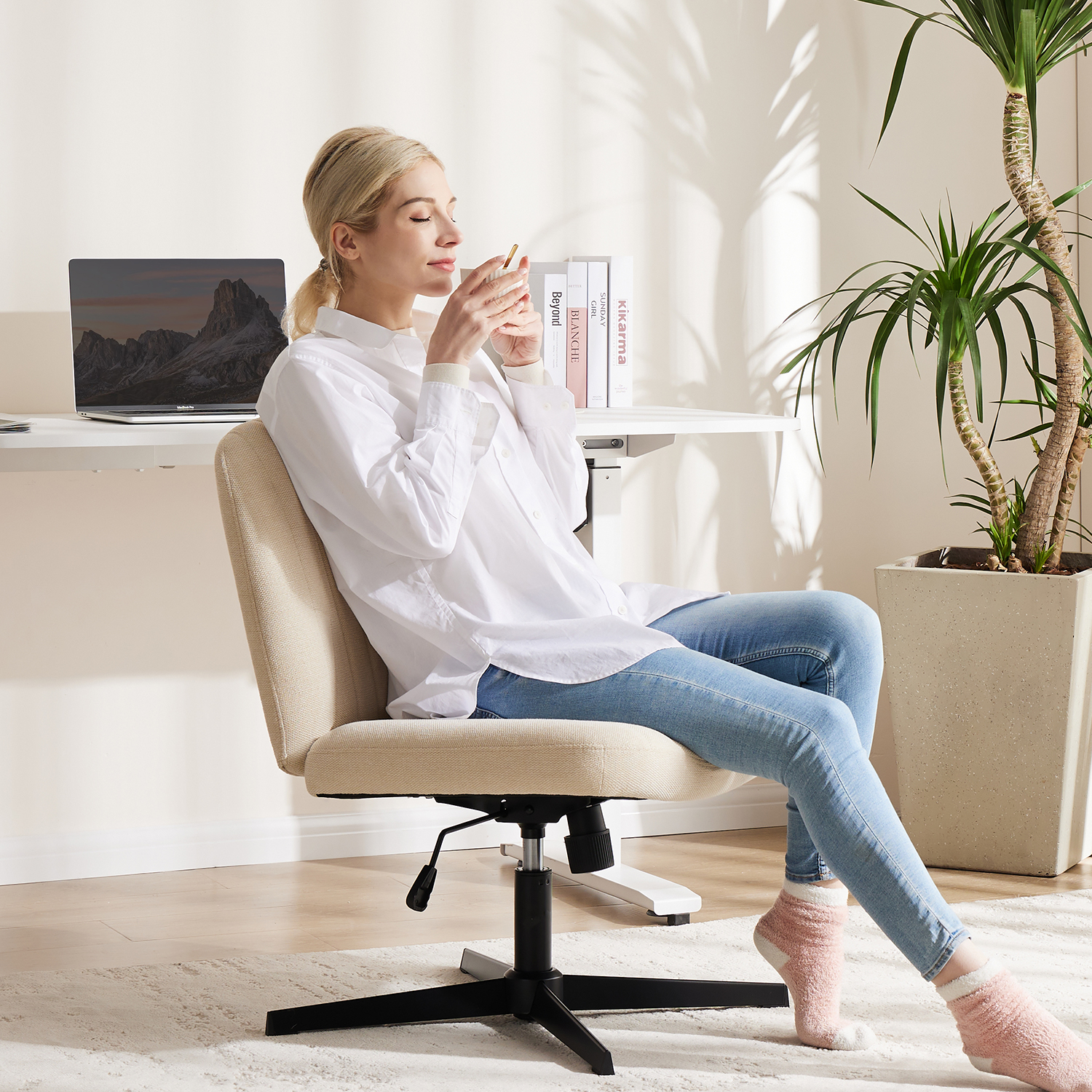 edx Armless Criss Cross Legged Office Chair, Beige photo 3