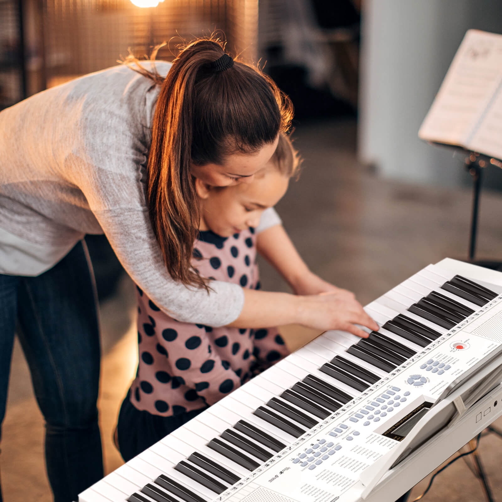 Costway 61-Key Electronic Keyboard Piano with 350 Rhythms 350 Timbres 50 Demo Songs White
