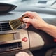 thumbnail image 4 of Cepillo de limpieza de coche con cabeza redonda | Brocha para detallado del cubo de ruedas Cerdo de cerdo | Limpiador de grietas profundas para motor, interior y bordes de puertas | Plástico de, 4 of 6