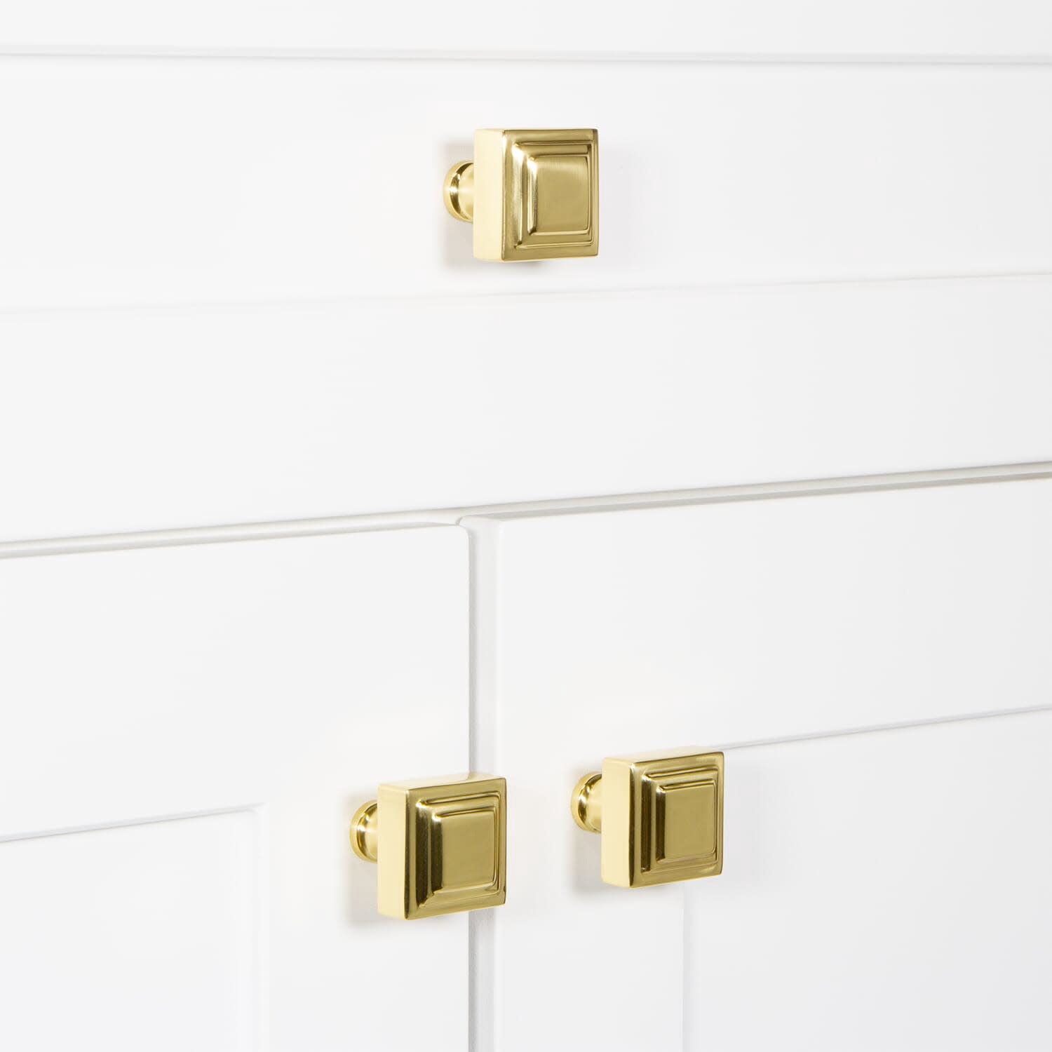Grandeur 853407 Carre 1-1/4” Solid Brass Square Cabinet Knob - Brass