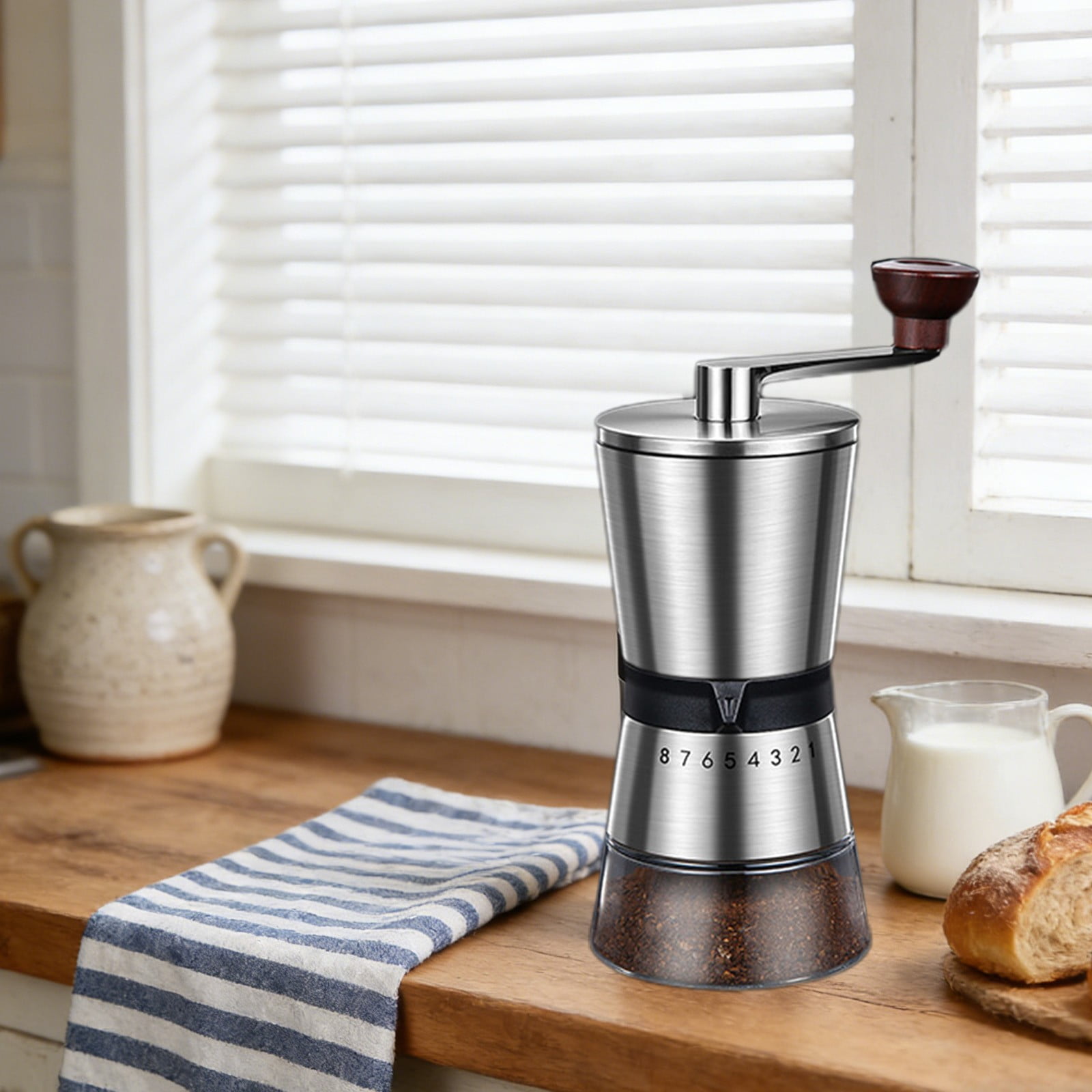 Household Small Grinder For Home,Manual Coffee Grinder With Hand Crank,Adjustable Settings for Fine to Coarse Grind Manual Grinder For Coffee,Portable Coffee Maker For Office,Home,Camping