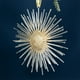thumbnail image 4 of Adorno Navideño Colgante de Acrílico para Sol | Decoración de Plástico Irrompible para Árbol de Navidad | Dorado y Blanco, 13 Cm | Decoración Navideña Fácil de Colgar para Árboles, Coronas, Centros d, 4 of 6