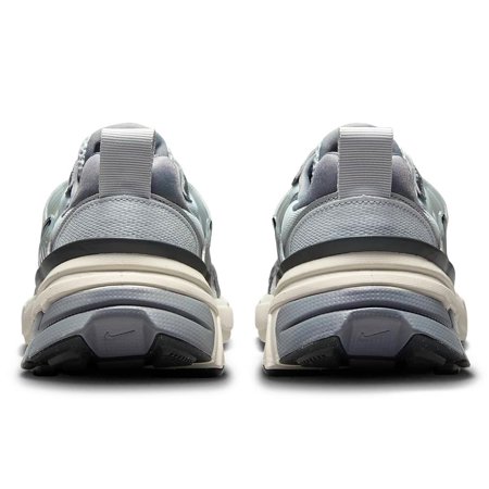 Women's Nike V2K Run Pure Platinum/Metallic Cool Grey (FD0736 003) - 6.5