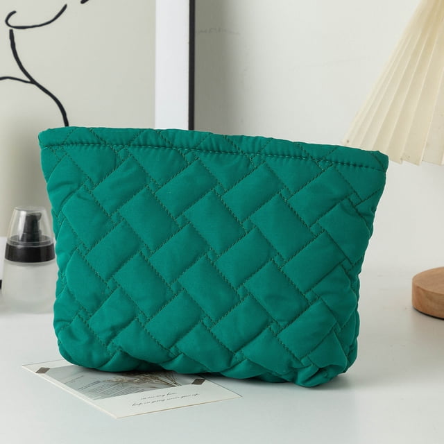 Handmade Knitted Cosmetic Bag with Striped Color-Block Pattern, Portable Zippered Makeup Pouch for Travel and Daily Use
