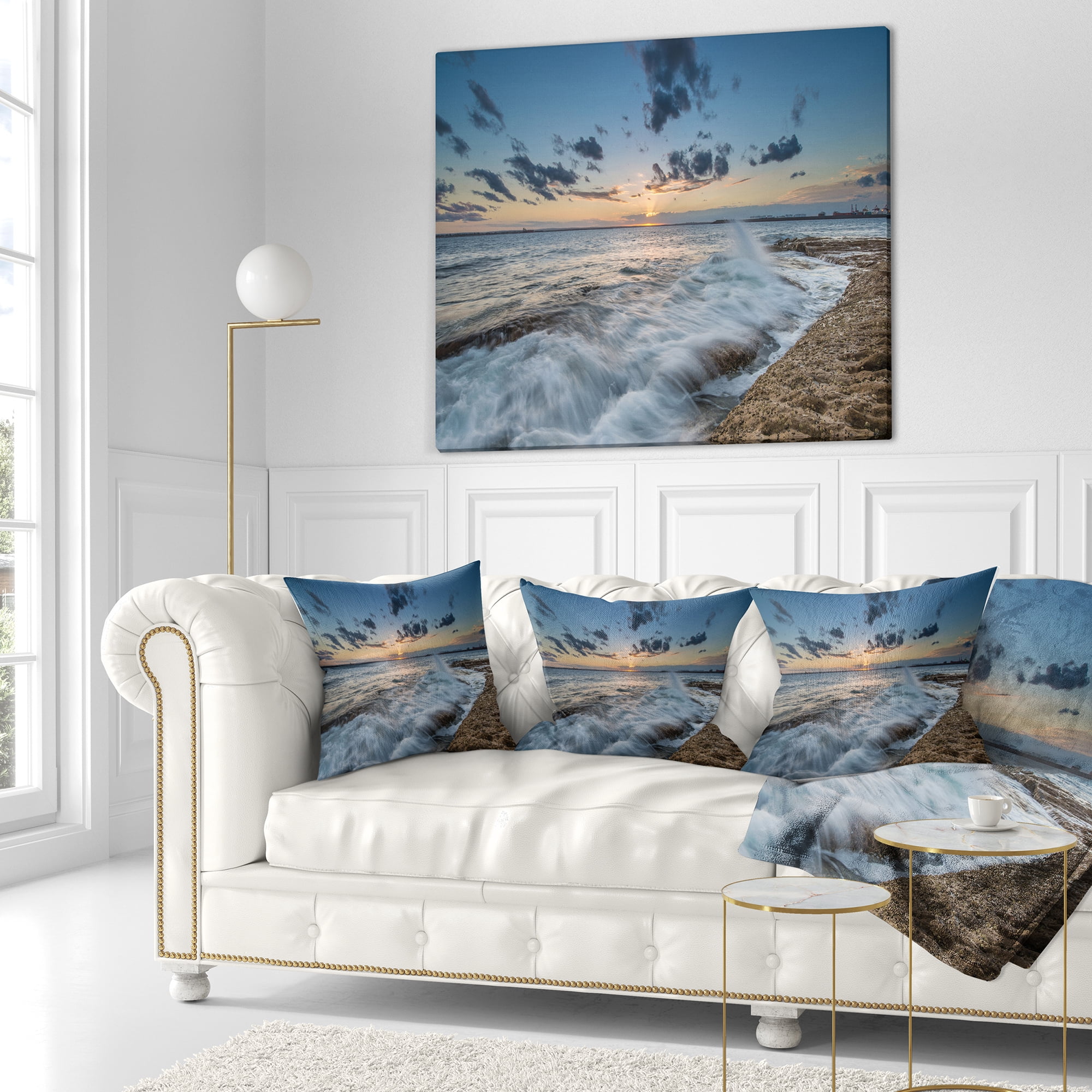 Designart Sydney Sunset at La Per House - Seascape Throw Pillow - 18x18