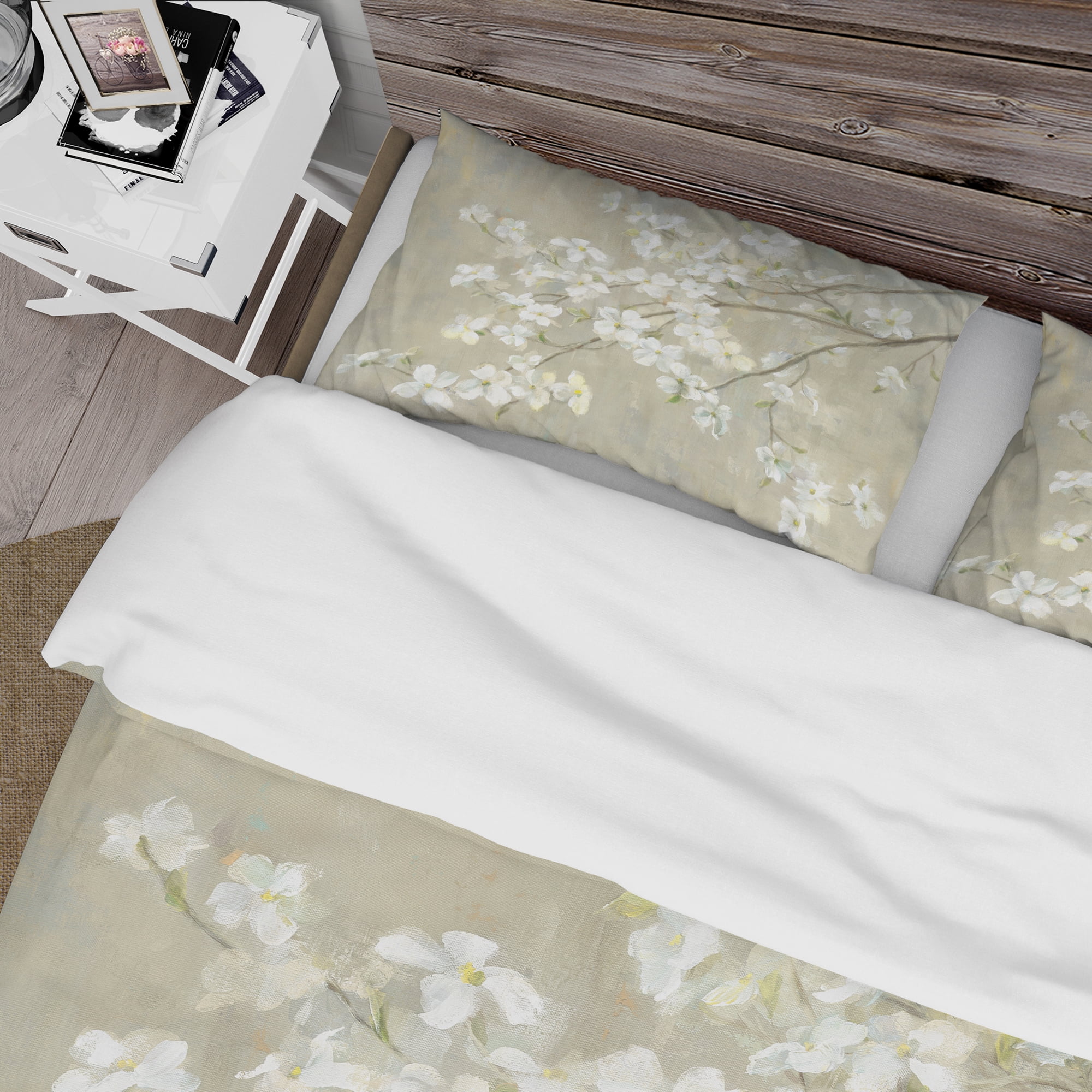 Designart 'Dogwood in Spring Neutral' Cottage Duvet Cover Set