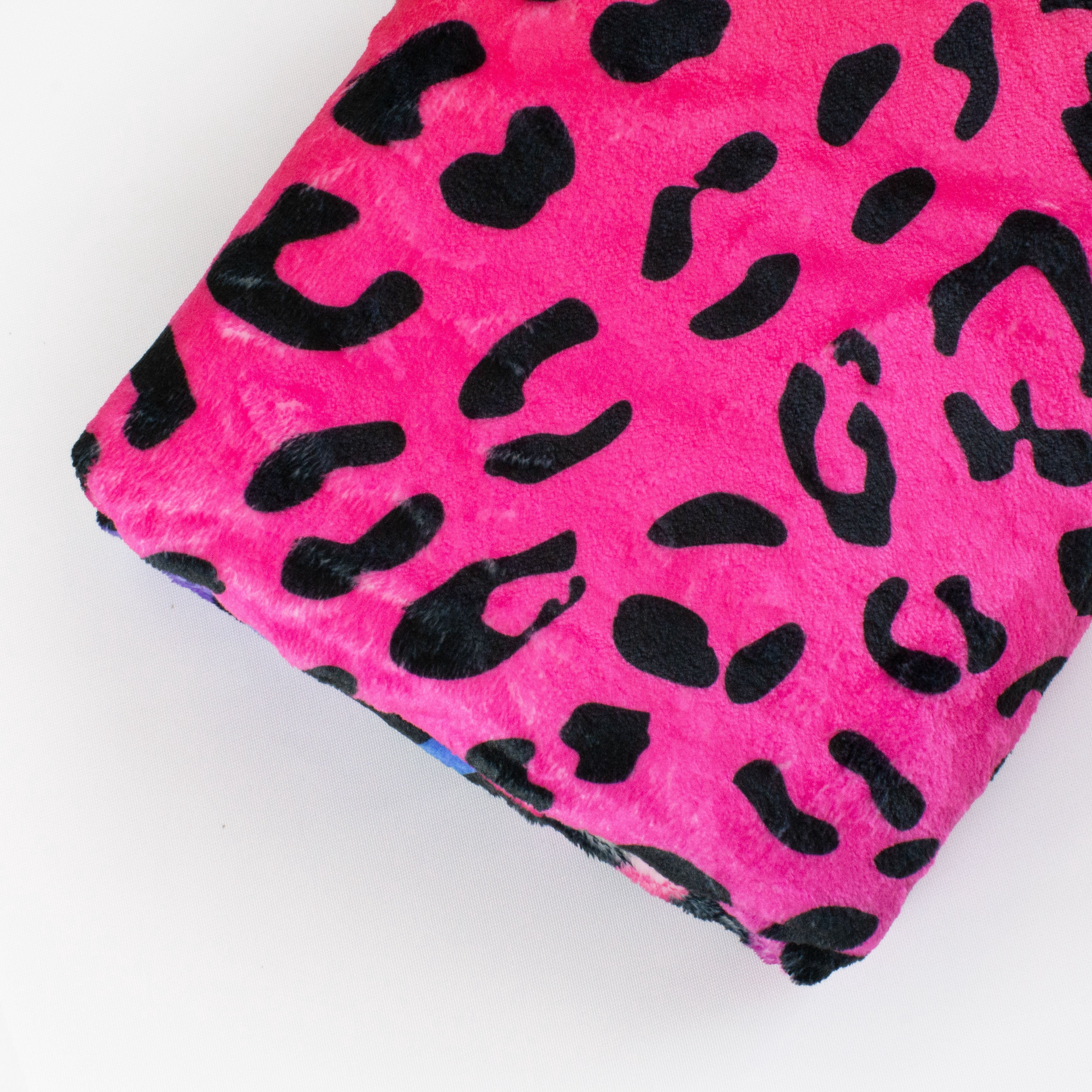 Everything Comfy Leopard Print Decorative Throw Blanket, 42" X 60", Rainbow Gradient/Black
