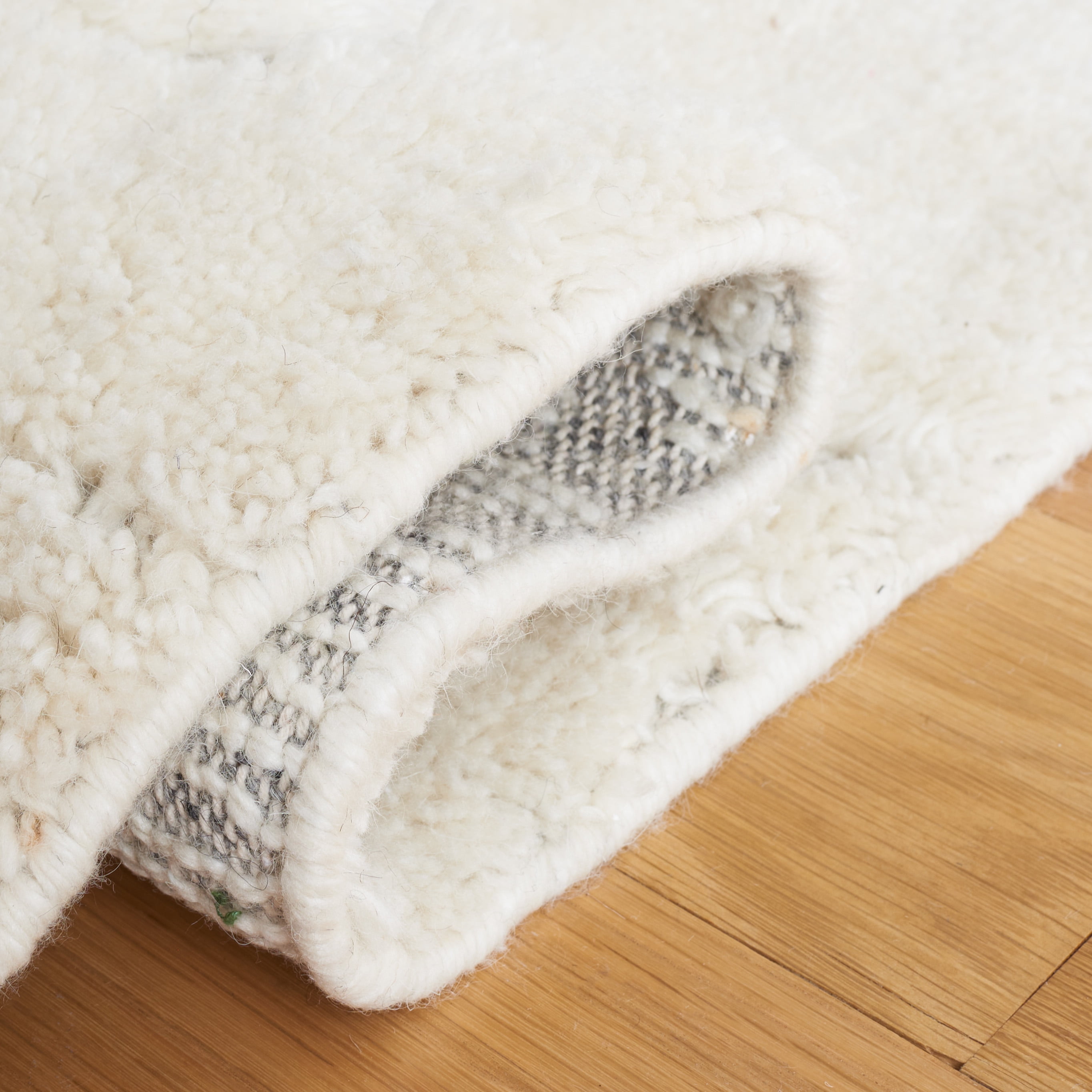 SAFAVIEH Kenya Autumn Diamond Area Rug, Ivory/Gray, 8' x 10'