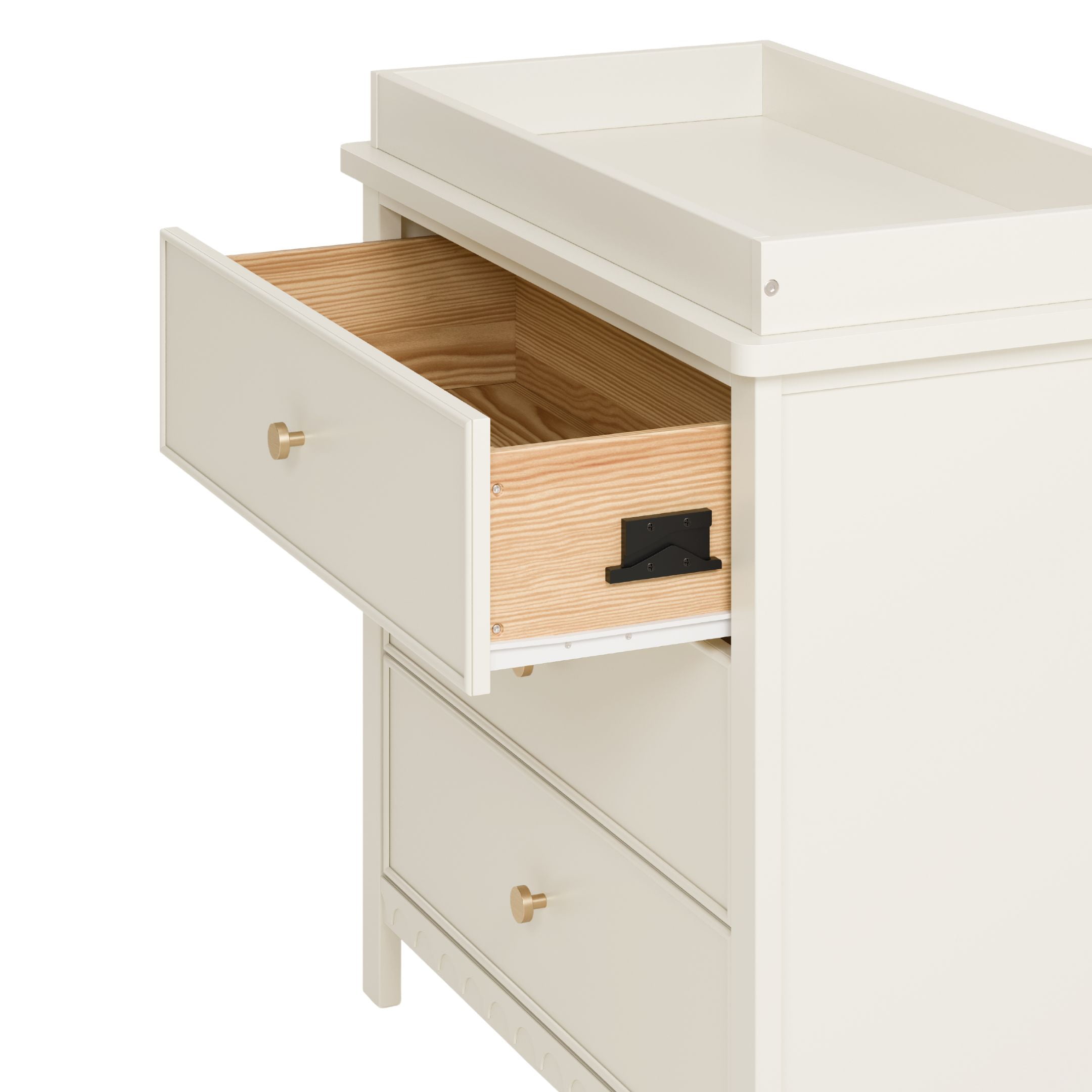 Graco Sasha 3 Drawer Dresser with Infant Changing Topper, Frosted Oat