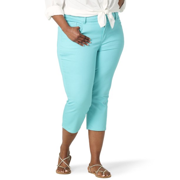 Lee Women's Plus Size Midrise Regular Fit Capri Pant
