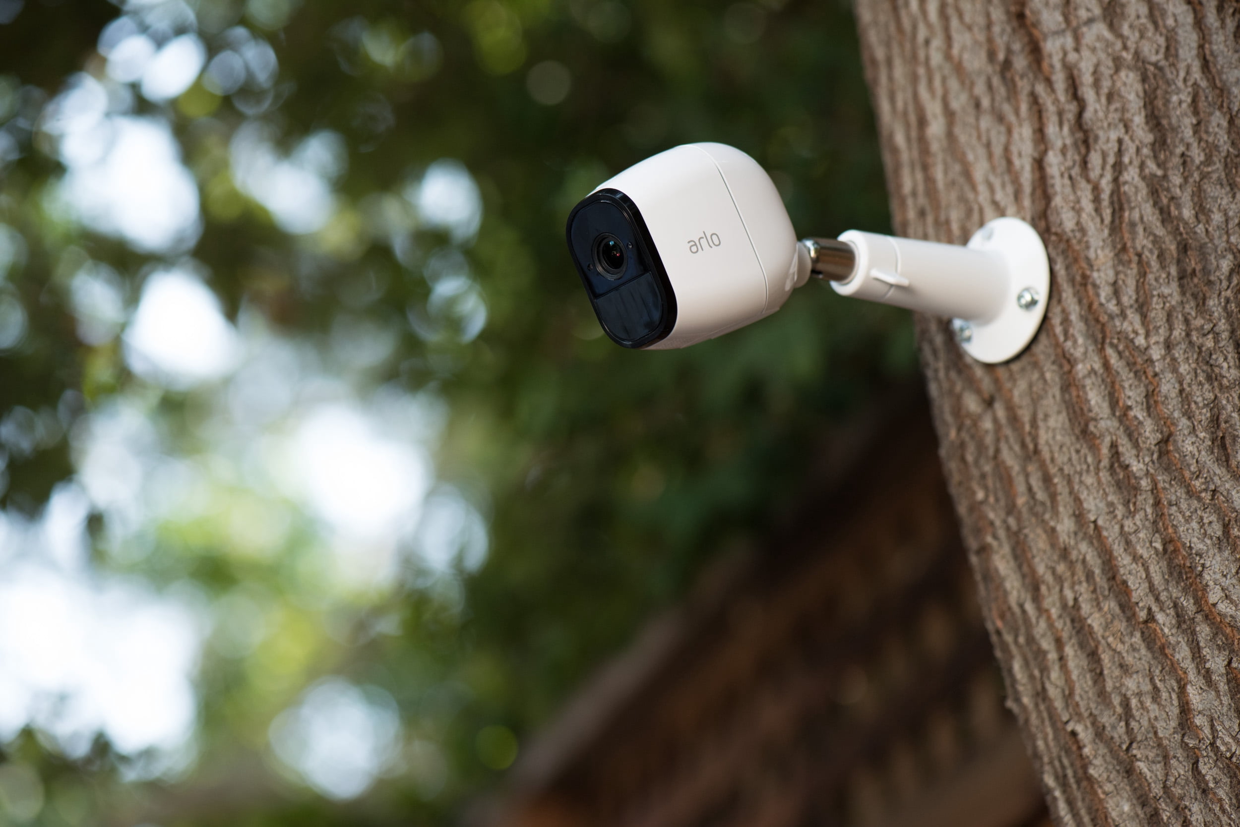 Arloâ„¢ Encore Pro Certified Security Camera System with Siren â€“ 4 Rechargeable Wire-Free 720p HD Cameras with Audio, Indoor/Outdoor, Night Vision (VMS4430-100NAX)