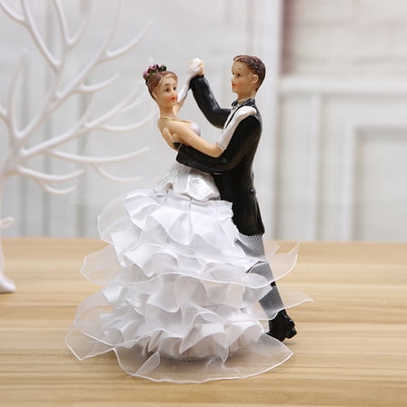 Toddmomy Landscape Cake Props Resin Couples For Wedding Cake Topper Decorations