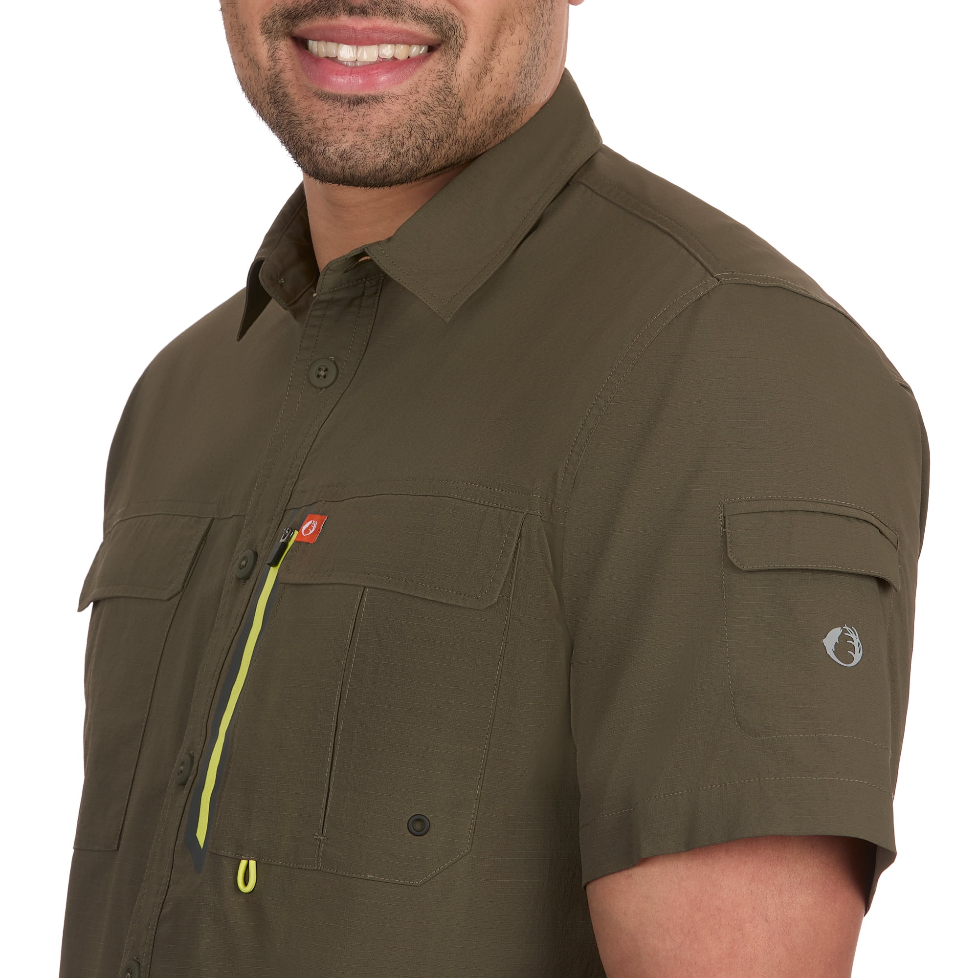 The American Outdoorsman Blackfoot River Fishing Shirt, Short Sleeve - Quick Dry, UPF 30 UV Protection, Modern Fit, Breathable Eyelets and Waterproof Chest Zip Multiple Pocket (Jungle Green, Medium)