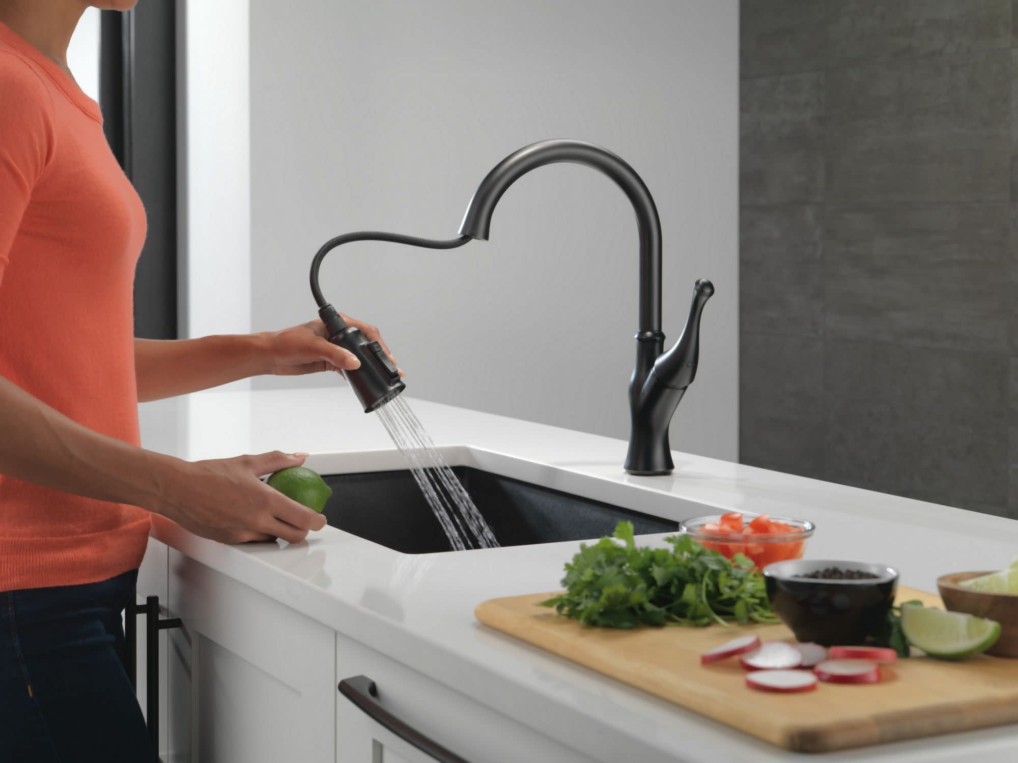 Delta 19888Z-Dst Ophelia 1.8 GPM Single Hole Pull Down Kitchen Faucet - Chrome