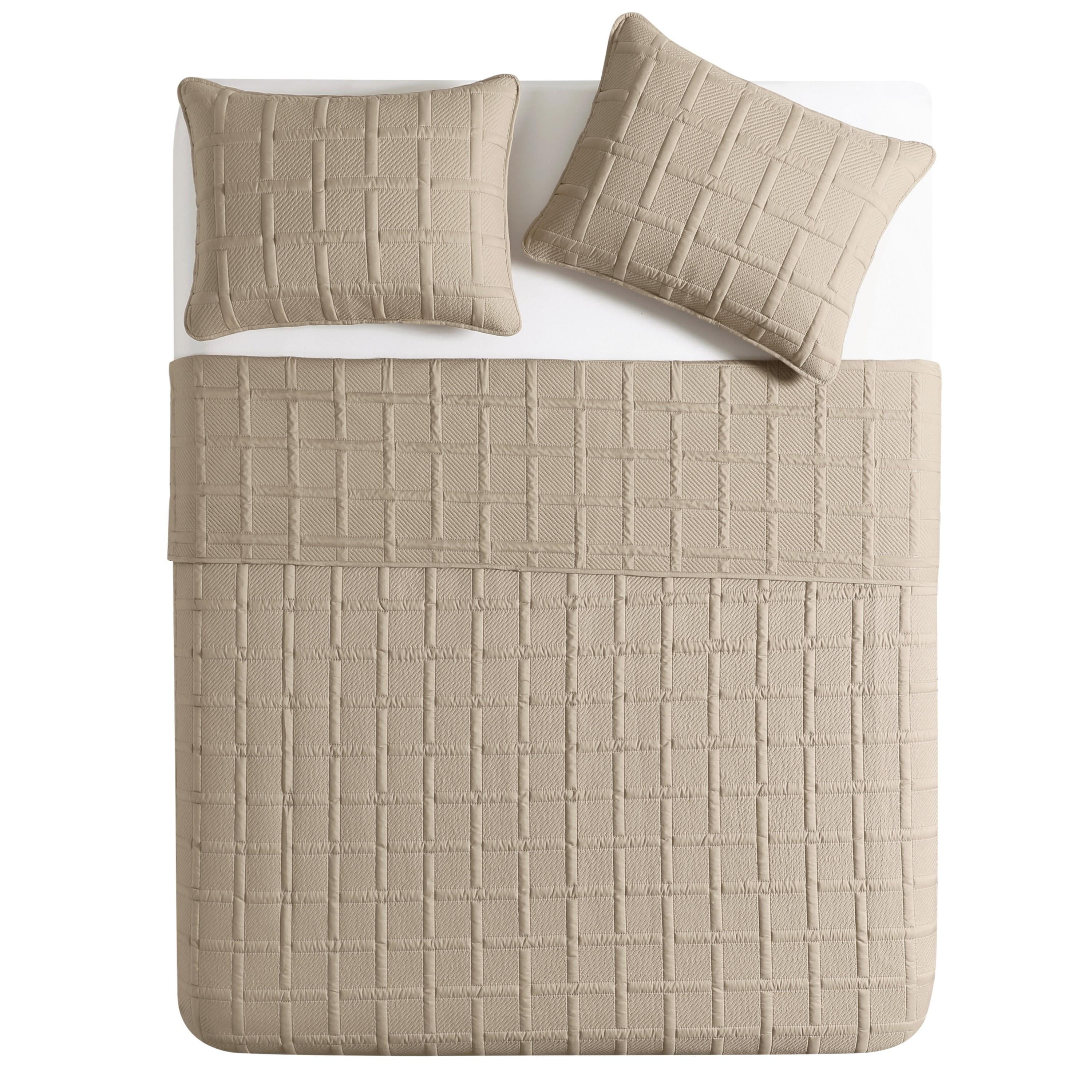 VCNY Home Square 3-Piece Taupe Textured Grid Pinsonic Quilt Set, Full/Queen, Adult, Unisex