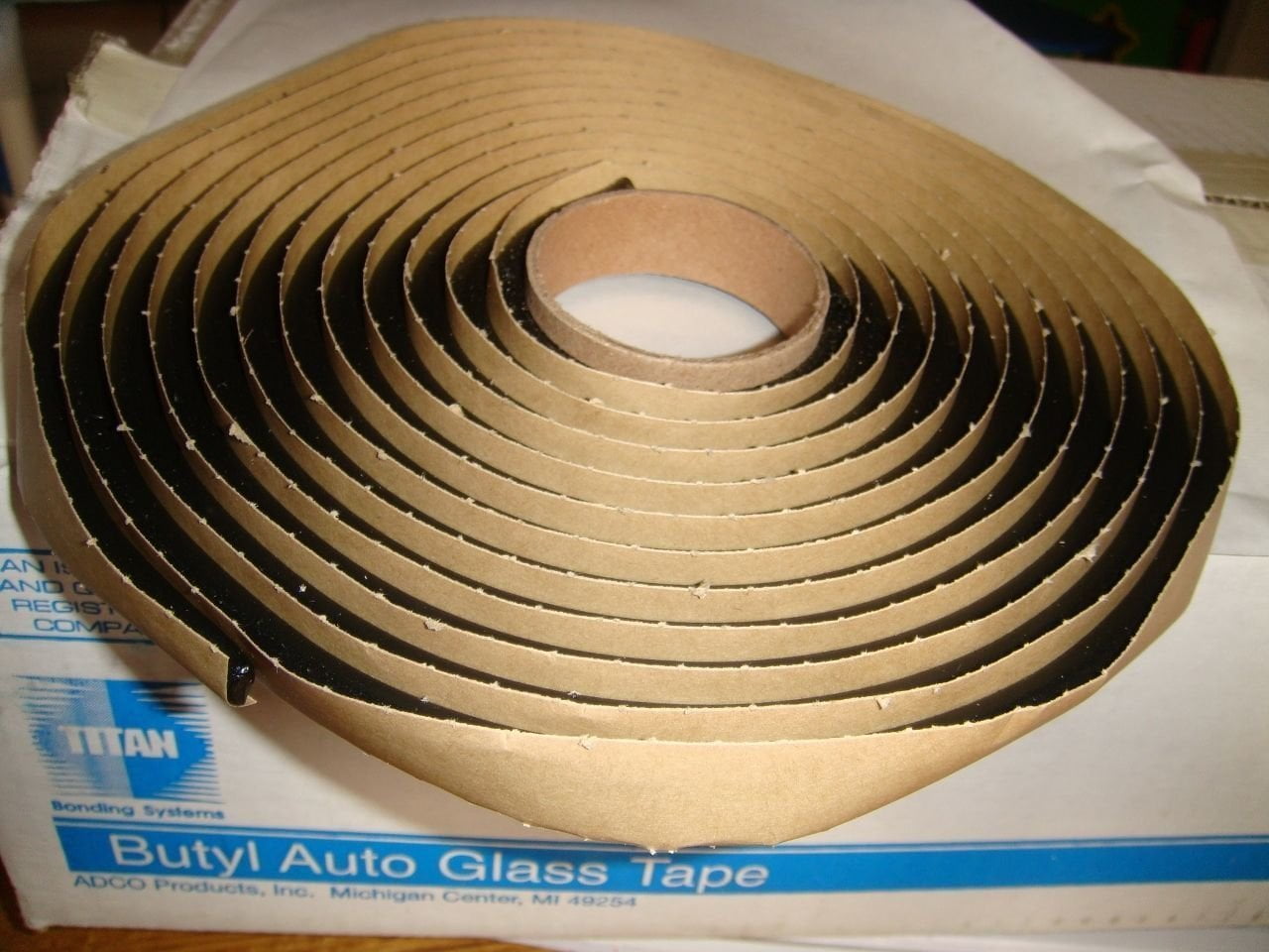 Auto Glass Sealant / Adhesive / Butyl Tape 15' Roll Soft Seal 1/4 round ...