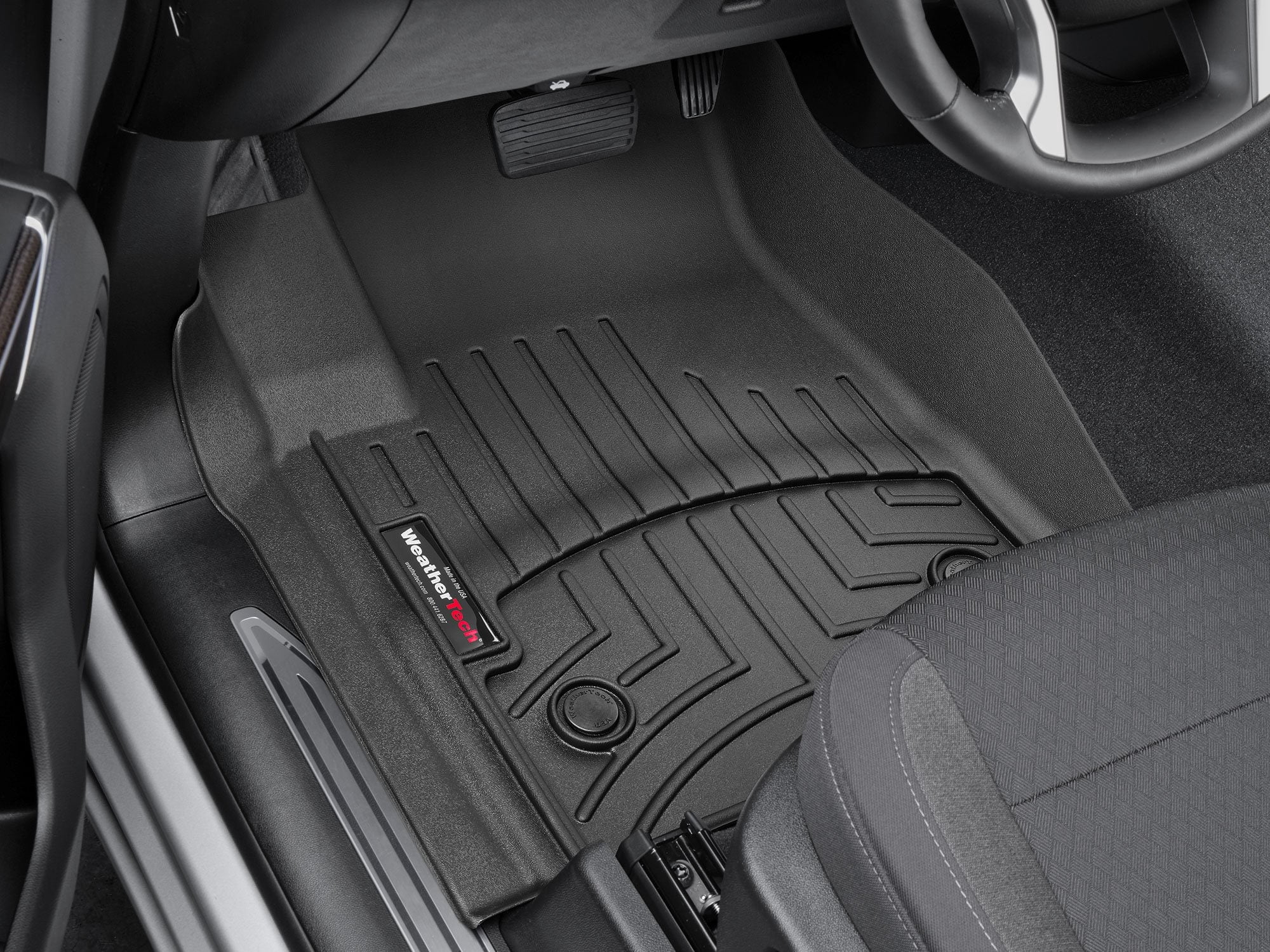 WeatherTech Custom Fit FloorLiners compatible with Sierra 1500, Silverado 2500HD/3500HD, Silverado 1500 - 1st Row (Driver & Passenger), Black