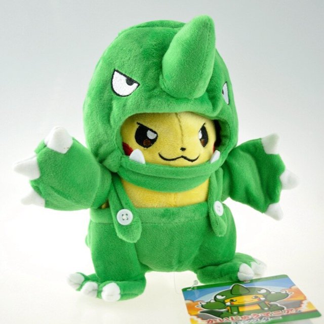 Muñeco de Peluche de Pikachu de Pokémon, 18-21cm de felpa de juguete, serie Charizard Snorkel Cloak, colección de muñecos de regalo