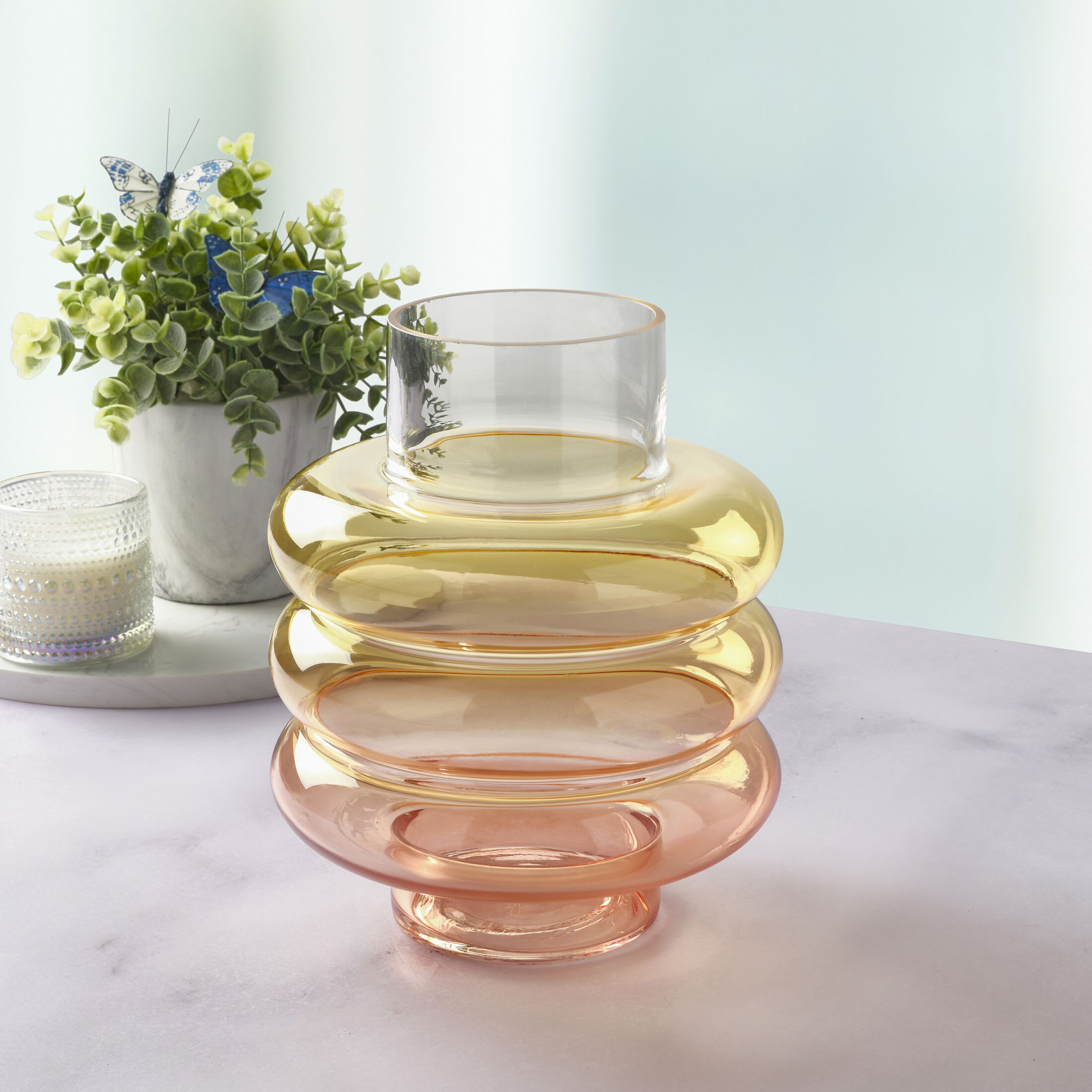 Dolly Parton 8.85 in 2-Tone Colored Vase