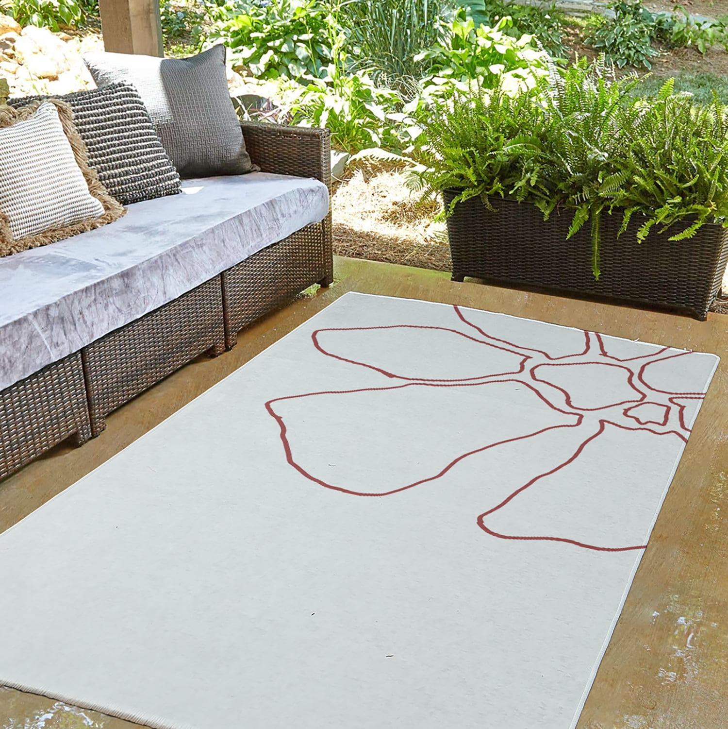 Simply Daisy 3' x 5' Coral/White Petal Lines Spring Chenille Indoor/Outdoor Rug