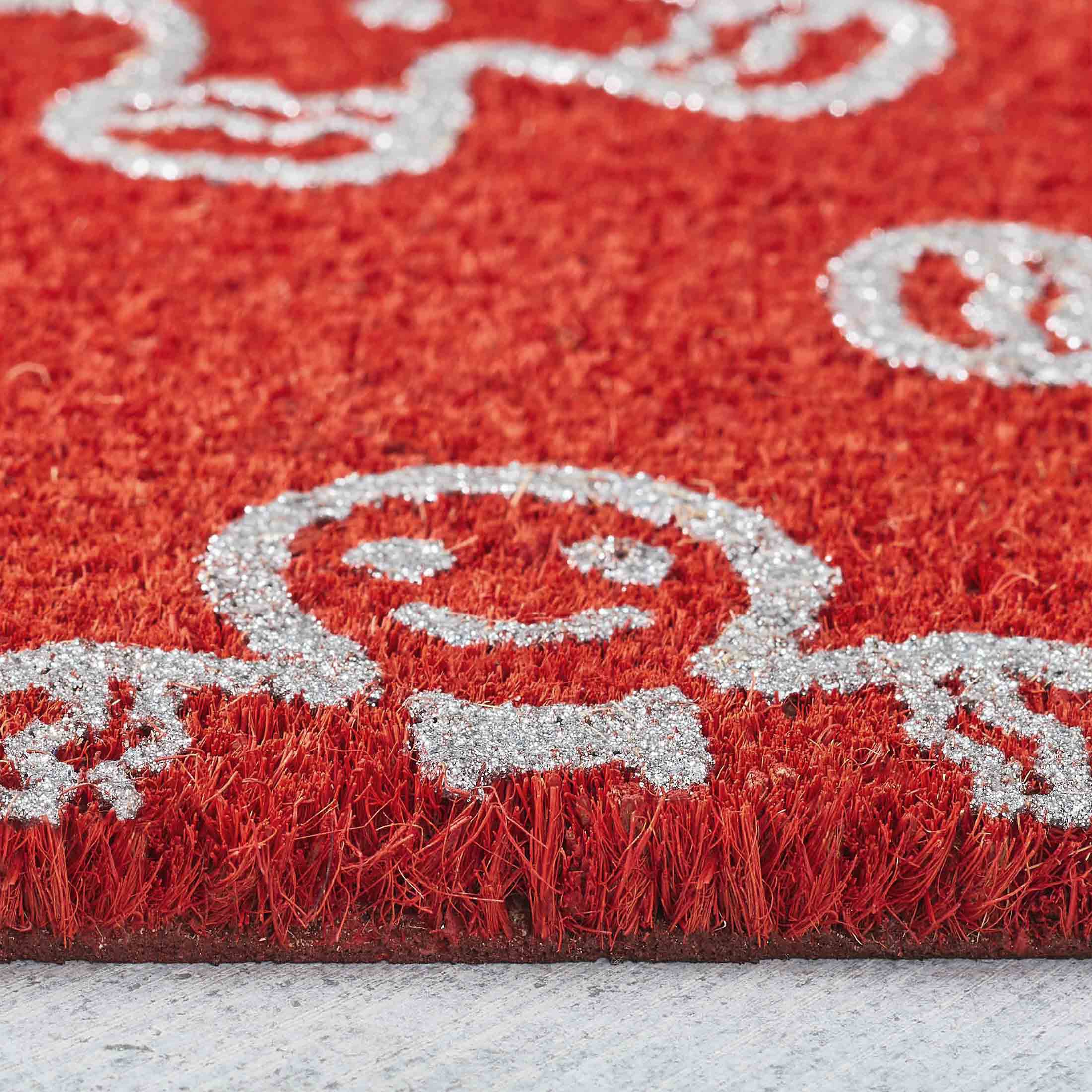 VCNY Home Red Gingerbreads Outdoor Coir Doormat, 18" x 30"