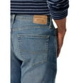 thumbnail image 2 of Levi Strauss Signature™ Men's Straight Fit Jeans, 2 of 6