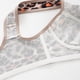 thumbnail image 4 of Brasier Tela de Mantequilla Sujetador Fino con Copas para Un Bralette Cómodo y sin Aros. Mediana, 4 of 6