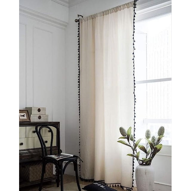 Zhuge Cortina de lino y algodón estilo bohemio con borlas negras para ventana de dormitorio, sala de estar, 1 panel, 63 pulgadas de largo, color beige