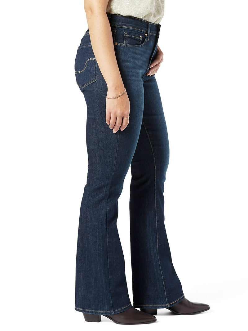 Signature by Levi Strauss Women's Mid-Rise Bootcut Jeans
