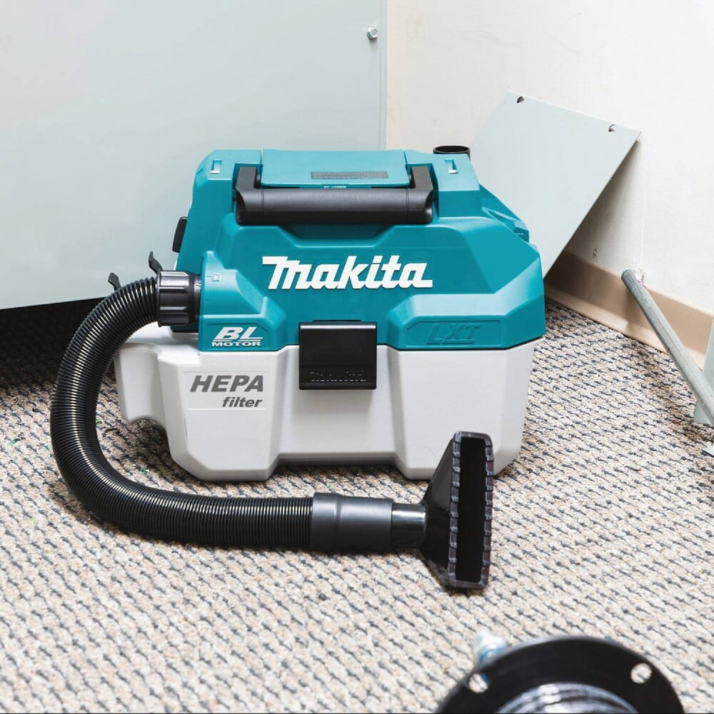 Makita 18V LXT 2 Gal. Lithium-Ion Brushless Cordless Wet/Dry Vacuum (Tool Only)