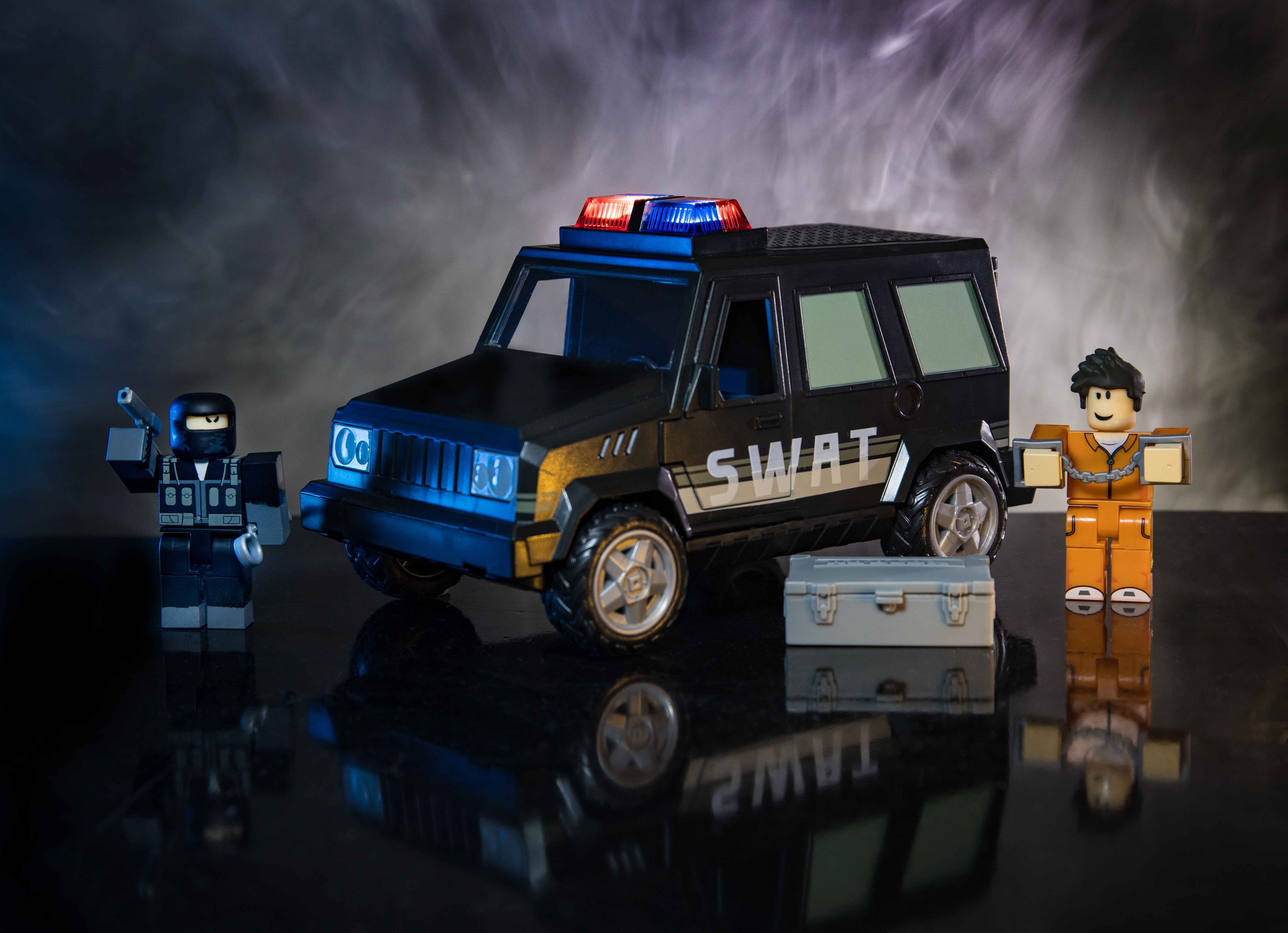 Roblox Action Collection Jailbreak Swat Unit Vehicle Includes Exclusive Virtual Item Walmart Com Walmart Com - roblox swat