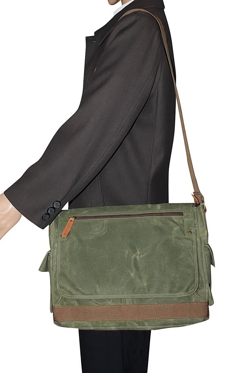 Vagarant Traveler 15" Vintage Cotton Wax Canvas Laptop Messenger Bag C31LW-CB