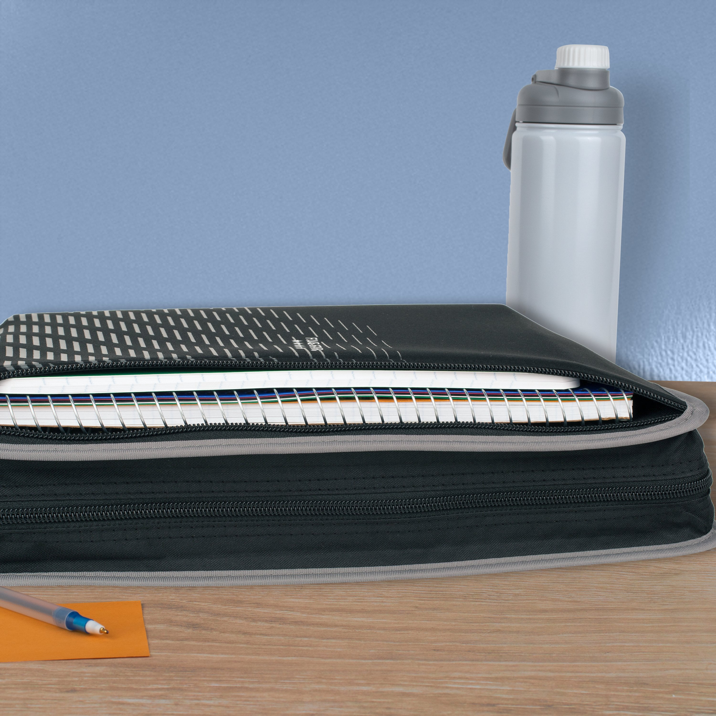 (3 pack) Five Star Xpanz Zipper Binder, 2" Round Rings, 380 Sheets, Gray (28090HX9)