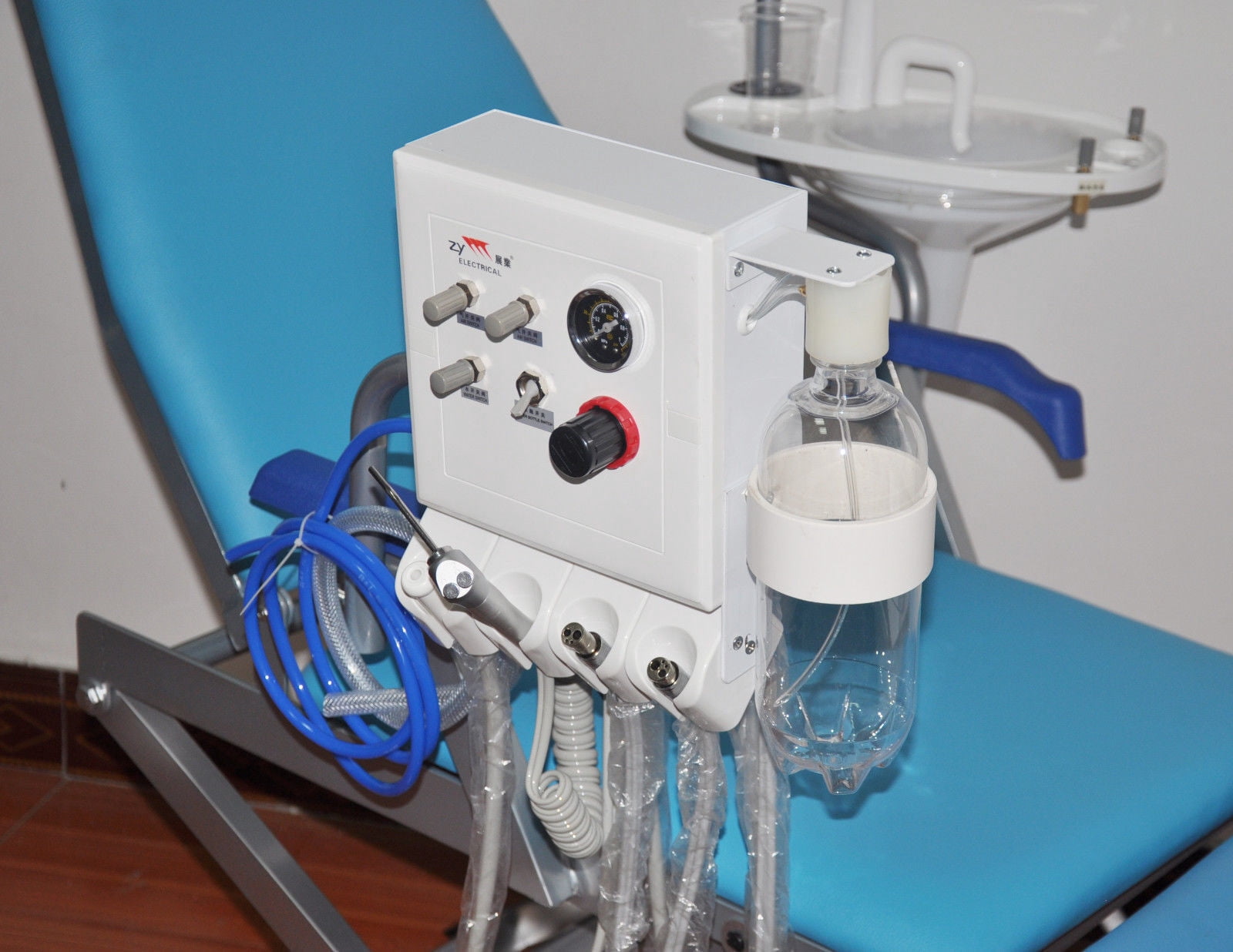 Portable Dental Folding Chair With LED Light Turbine Unit Medical Equipment