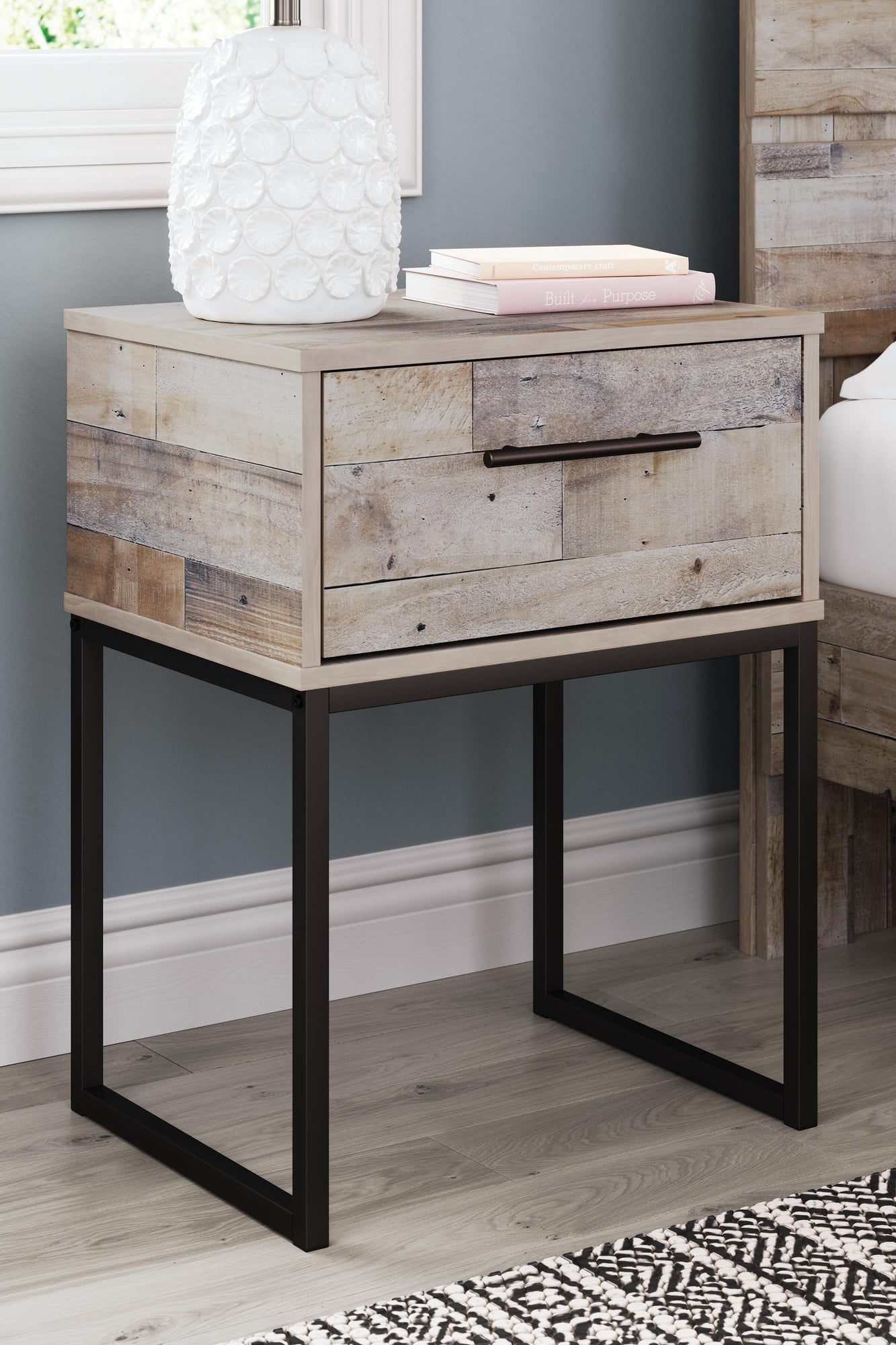 Signature Design by Ashley Casual Neilsville 1 Drawer Nightstand, Whitewash