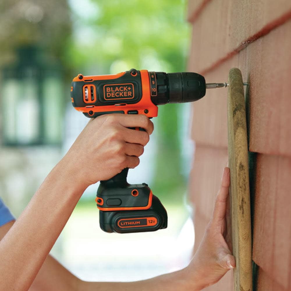 BLACK + DECKER BDCDD12C 12V MAX LITHIUM CORDLESS DRILL