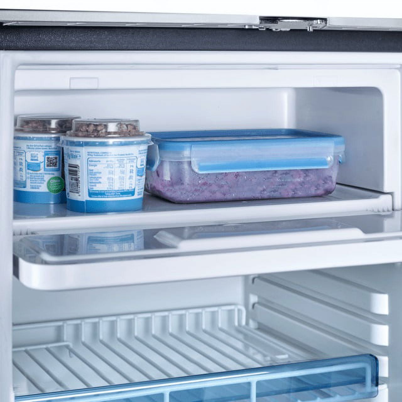 REFRIGERATORS & ICE MAKERS RV