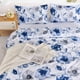 thumbnail image 4 of Juego de funda nórdica, estampado floral azul y blanco, edredón de microfibra, 4 of 8