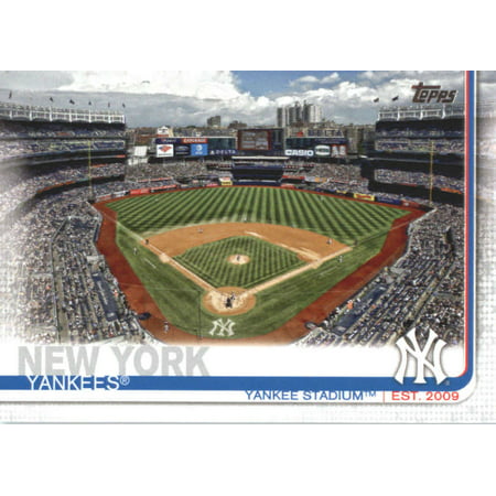 2019 Topps #47 Yankee Stadium New York Yankees Baseball Card - (Best Aa Baseball Stadiums)