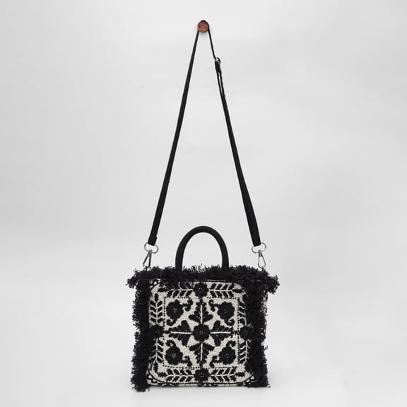 Auvira Beaded Sling Bag