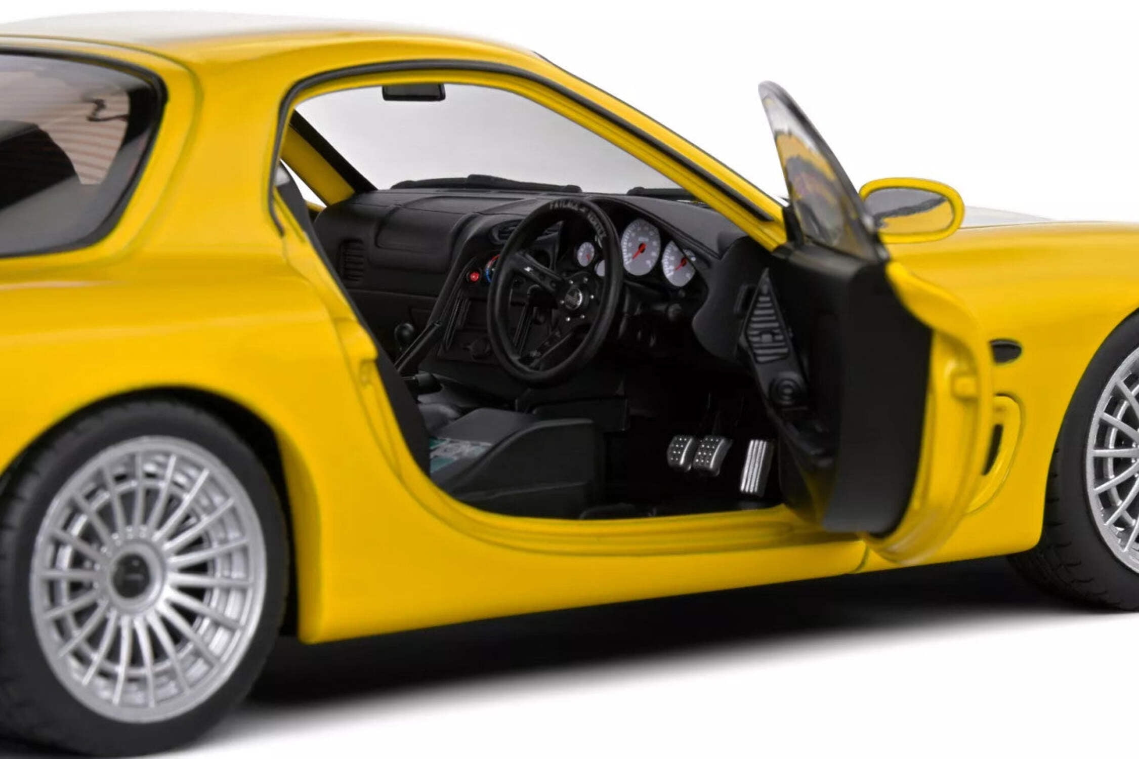 Solido 1994 Mazda RX7 FD RS Streetfighter Yellow 1:18