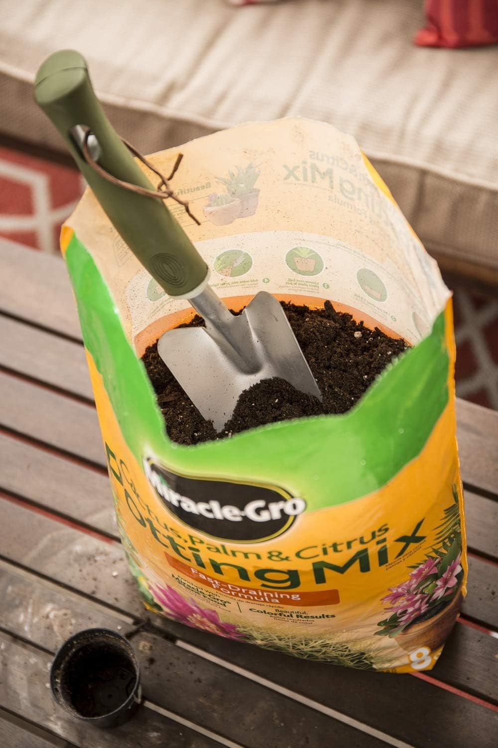 Miracle-Gro Cactus, Palm & Citrus Potting Mix, 8 qt. 3-Pack — Residential Use, Standard Application