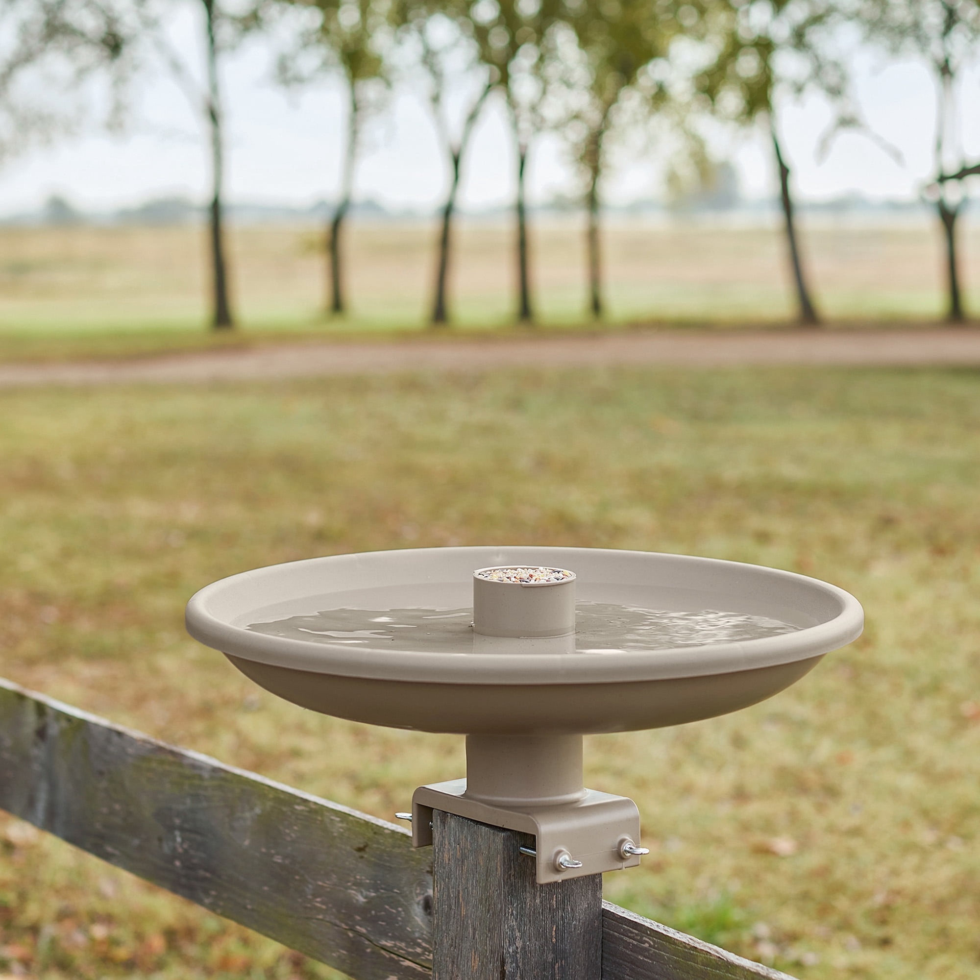 Farm Innovators 150 Watt Plastic Heated Birdbath w/ Deck Mount, Tan