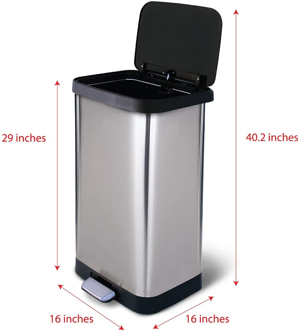 Large kitchen garbage can with lid