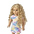 thumbnail image 3 of Muñeca American Girl Truly Me #115 de 18 pulgadas con ojos grises, cabello rubio rizado, piel clara, vestido tipo camiseta teñido anudado, para mayores de 6 años, 3 of 5
