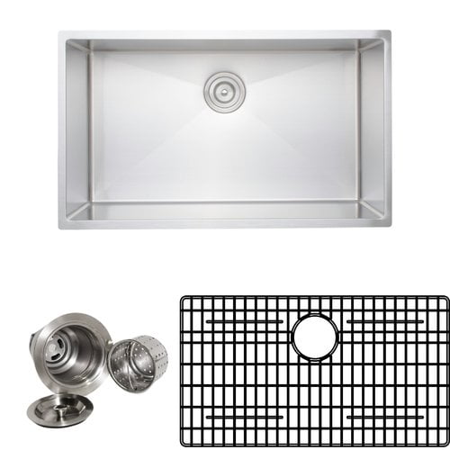 WELLS SINKWARE Chef's Series 32'' L x 19'' W Undermount Kitchen Sink with Basket Strainer and Grid