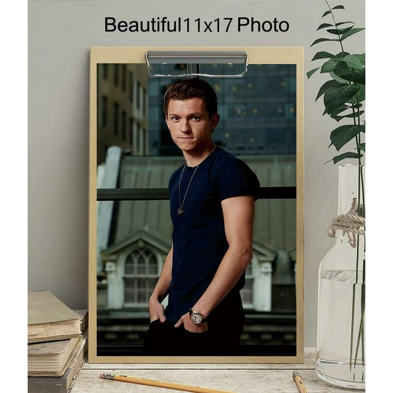 Tom Holland サイン入り B1ポスター Tom Holland サイン入り B1ポスター Tom Holland サイン入り B1ポスター