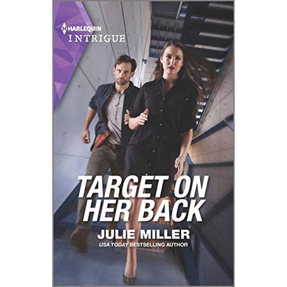 Pre-Owned Target on Her Back (Harlequin Intrigue), 9781335136442, 1335136444, Paperback, Original edition
