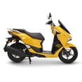 thumbnail image 2 of MOTOCICLETA SCOOTER ISLAND 150 AMARILLO 2026, 2 of 5